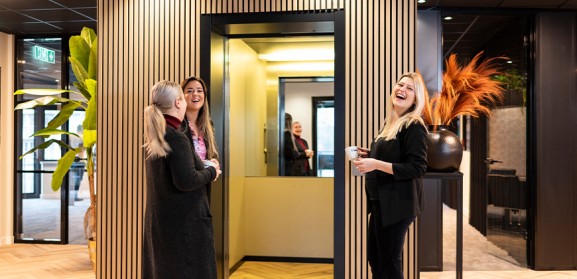 Header Recruitment Consultant.jpg